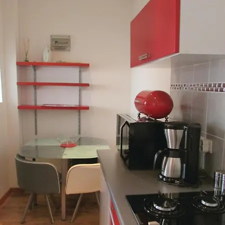 Lägenhet 1 Bedroom In *